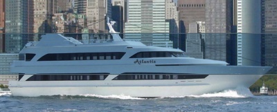 NY yacht Atlantis-skyline
